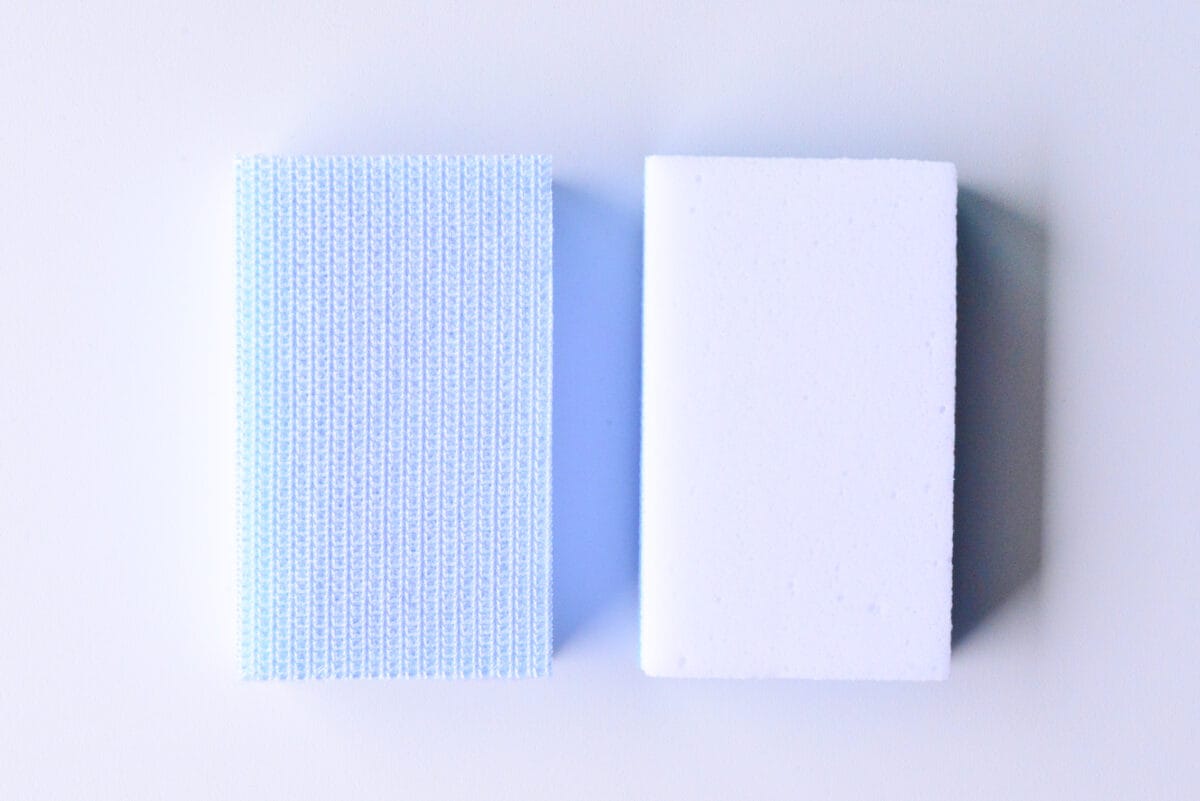 「網戸掃除」は100均にお任せ！セリア・ダイソー・キャンドゥから紹介