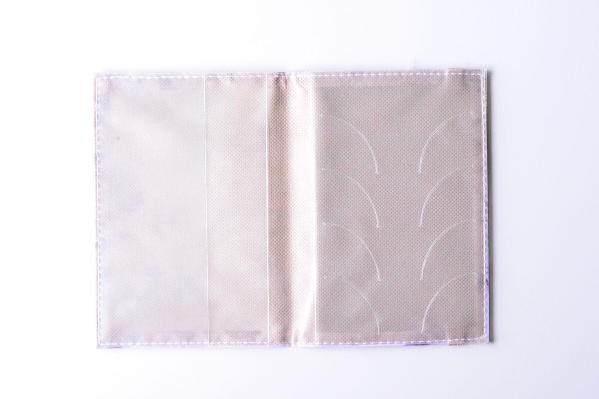 100均のお薬手帳ケースが超使える!【ダイソー・セリア・キャンドゥ】