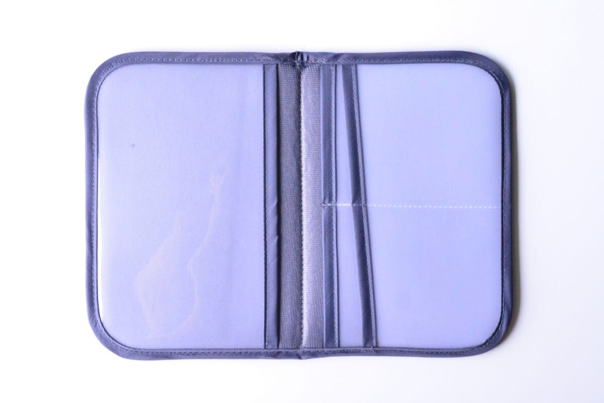 100均のお薬手帳ケースが超使える!【ダイソー・セリア・キャンドゥ】