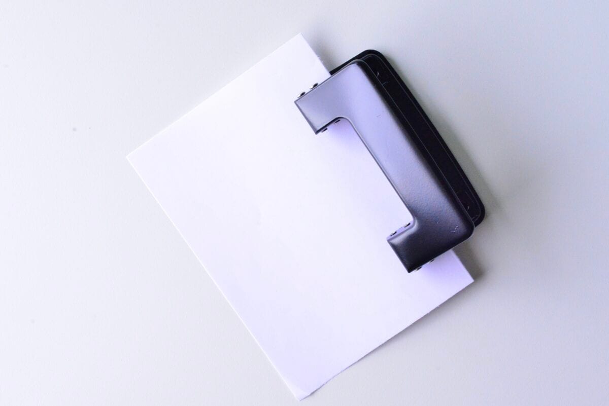 穴あけパンチは100均に売ってる？【ダイソー・セリア・キャンドゥ】