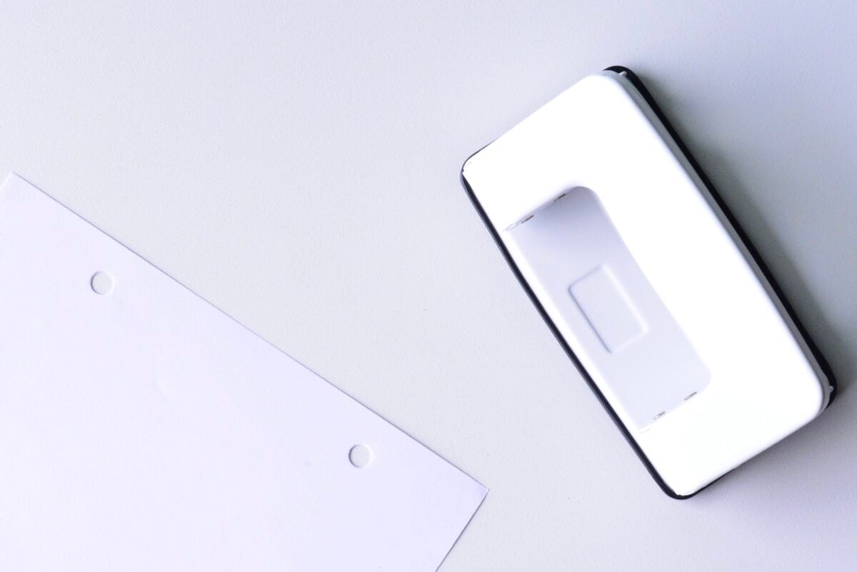 穴あけパンチは100均に売ってる？【ダイソー・セリア・キャンドゥ】