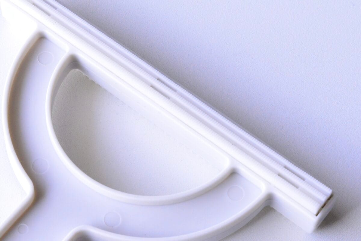 100均の「毛玉取り」おすすめはコレ！【ダイソー・セリア・キャンドゥ】