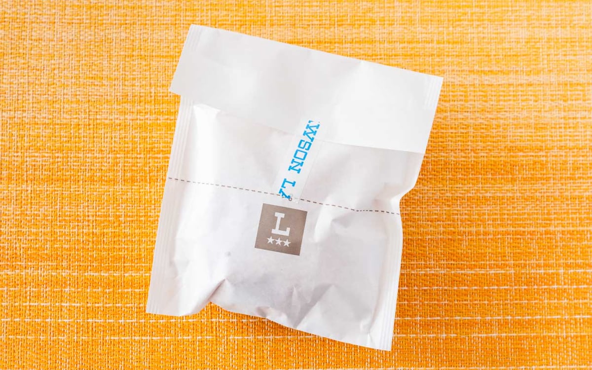 辛いと噂【ローソン】七味を使った新作ホットスナックを食べてみた