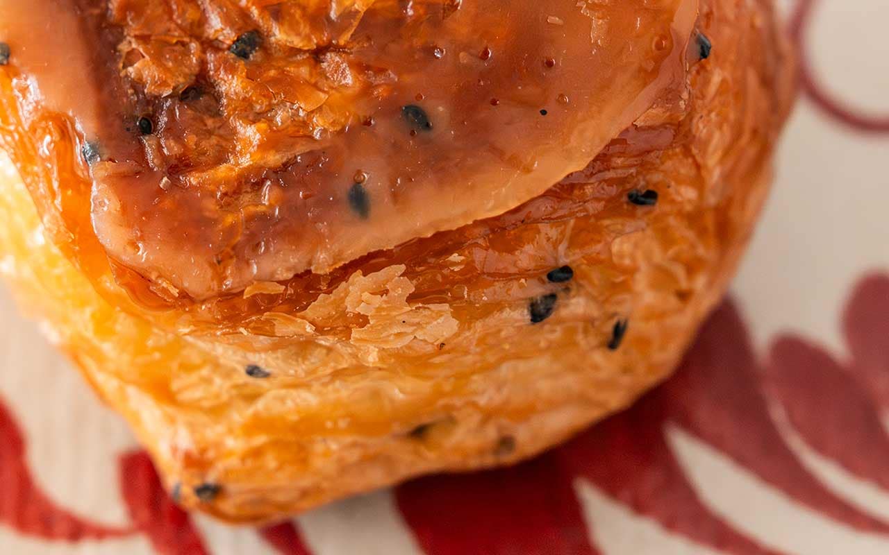 【セブン新商品】「ブリュレデニッシュ大学芋風」の芋感が最高すぎる！