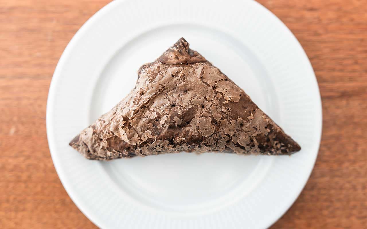 話題の【マクドナルド】限定スイーツがついに発売！マジで2個買いが正解！