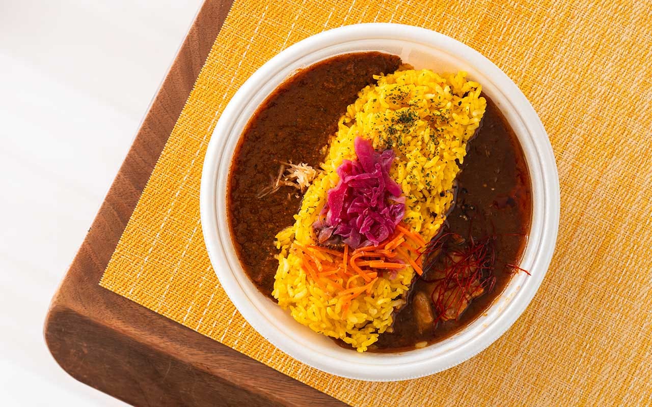 699円なのに本格的【セブン】新発売の2種カレーが最高に楽しい