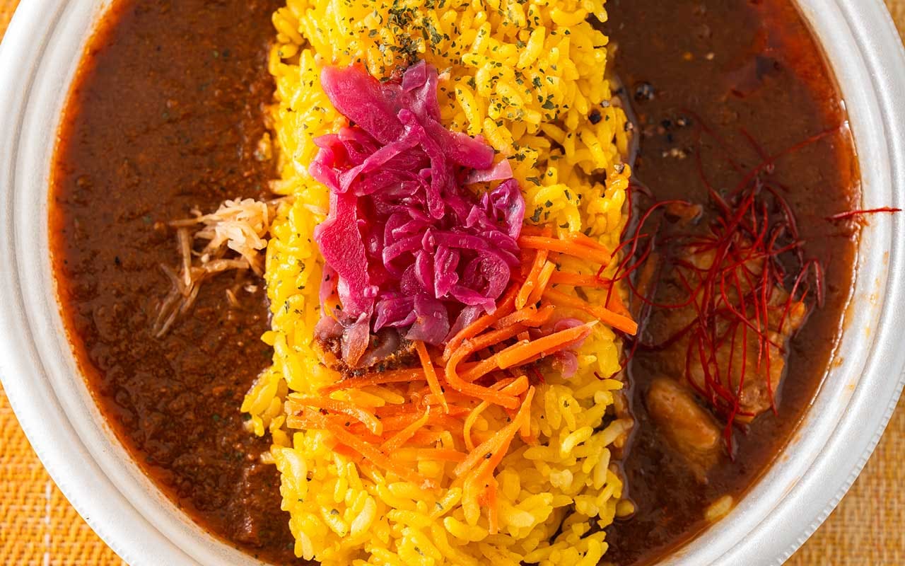 699円なのに本格的【セブン】新発売の2種カレーが最高に楽しい