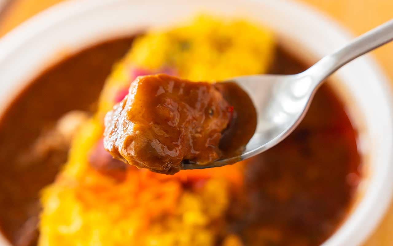 699円なのに本格的【セブン】新発売の2種カレーが最高に楽しい