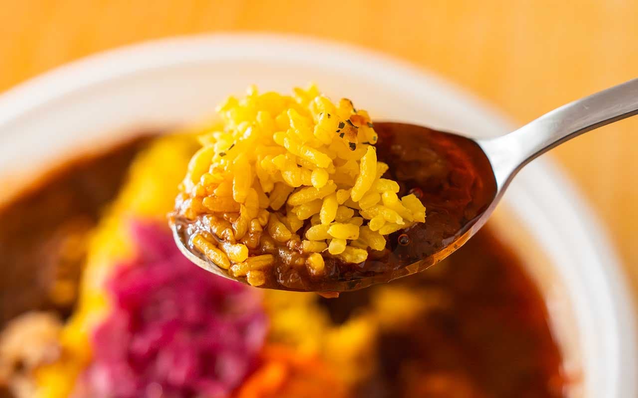 699円なのに本格的【セブン】新発売の2種カレーが最高に楽しい