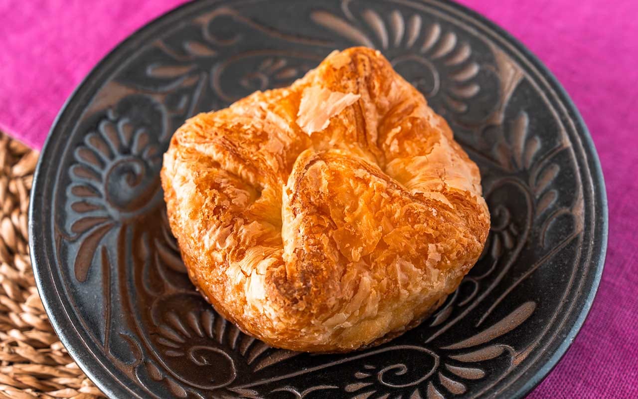 【セブン新商品】クイニーアマンが餡入りに進化!想像以上の美味さに驚き