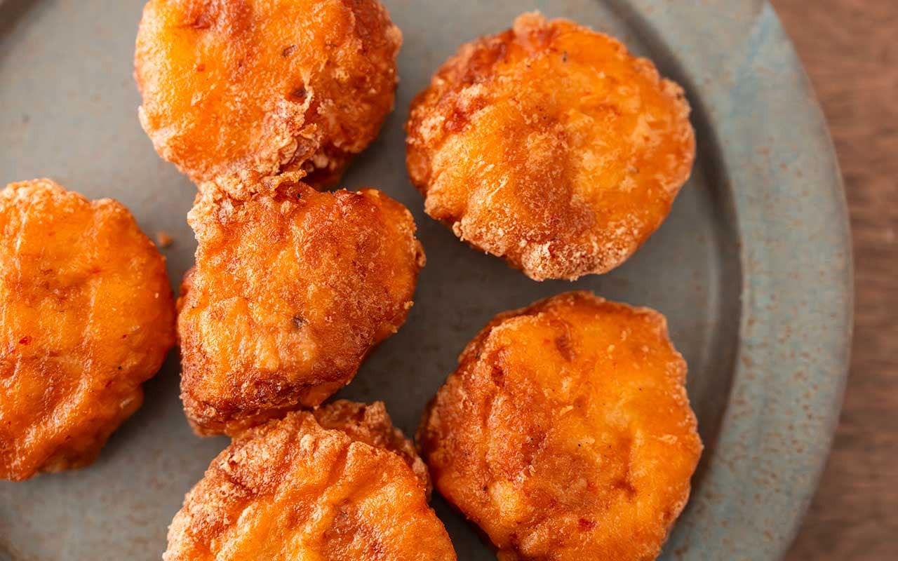 何度でも食べたい【ローソン】老舗コラボの「からあげクン」は美味いにもほどがある