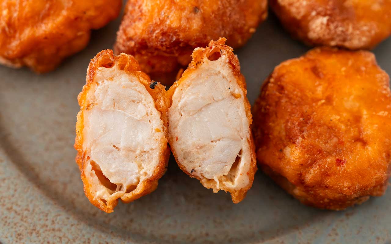 何度でも食べたい【ローソン】老舗コラボの「からあげクン」は