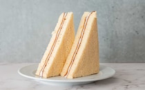 100円台の新商品【セブン】「三角シフォンサンド」の魅力に迫る