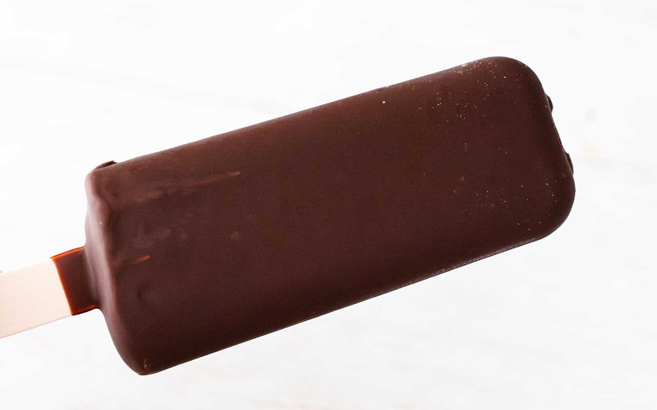 極上の舌ざわり【セブン】3層仕立てアイス登場、圧倒的ウマさの虜に