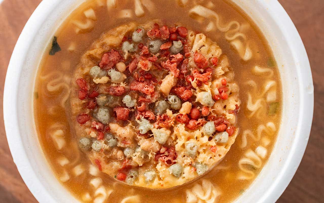 最強の組み合わせ爆誕【マルちゃん】新発売カップ麺の天ぷらが美味すぎる