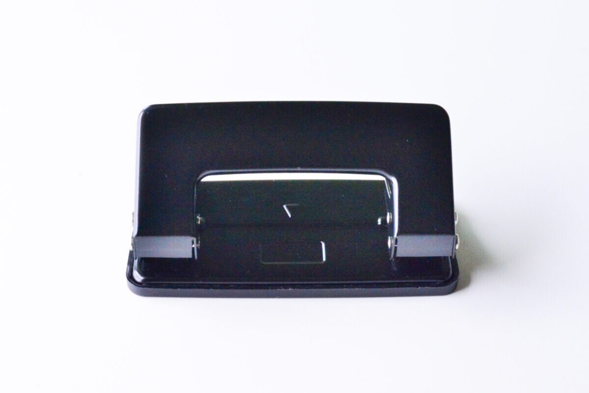 穴あけパンチは100均に売ってる?【ダイソー・セリア・キャンドゥ】