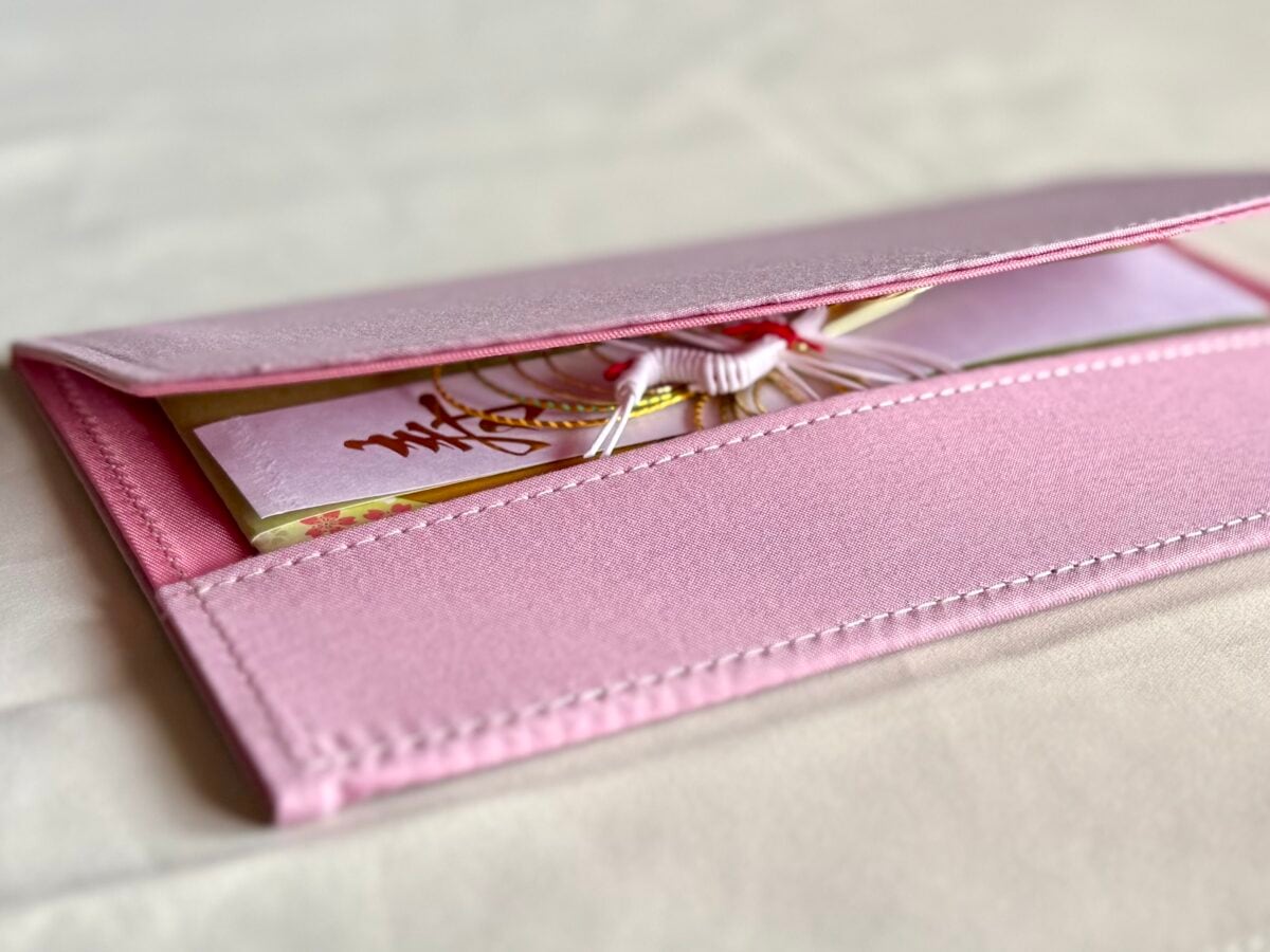 100均の袱紗、実際どう？慶弔両用はある？購入時の注意点も