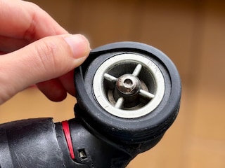 キャスターカバーは100均でゲット！ 購入＆比較レビュー【セリア・ダイソー・キャンドゥ】