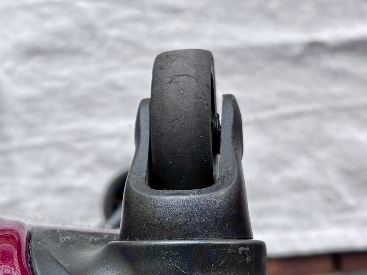 キャスターカバーは100均でゲット! 購入&比較レビュー【セリア・ダイソー・キャンドゥ】