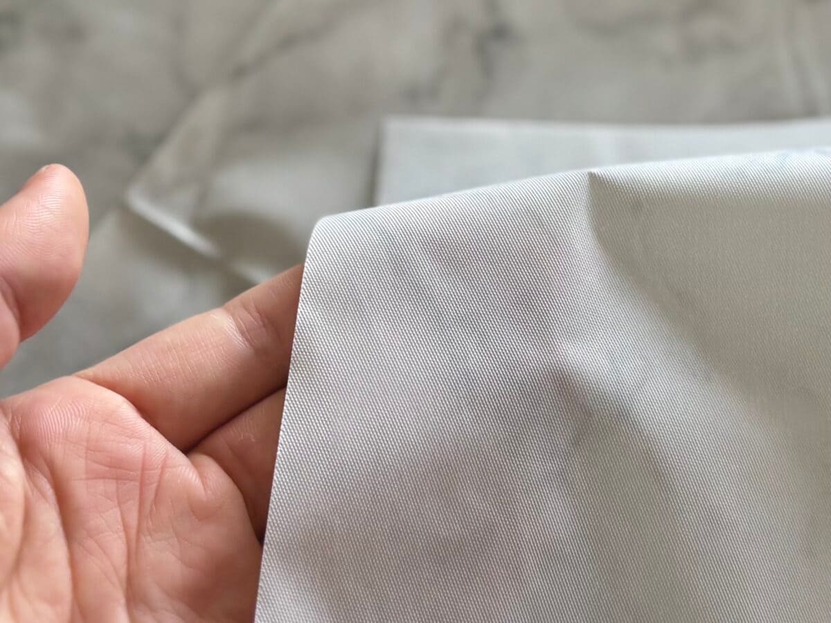 100均のテーブルクロスで即おしゃれ！ クリスマスにもおすすめ