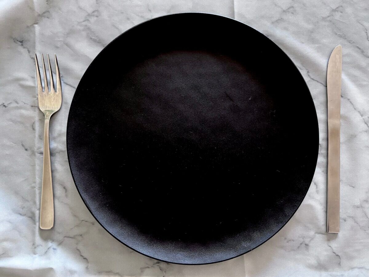 100均のテーブルクロスで即おしゃれ! クリスマスにもおすすめ