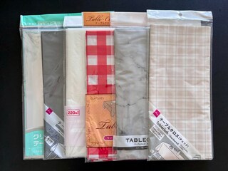 100均のテーブルクロスで即おしゃれ！ クリスマスにもおすすめ