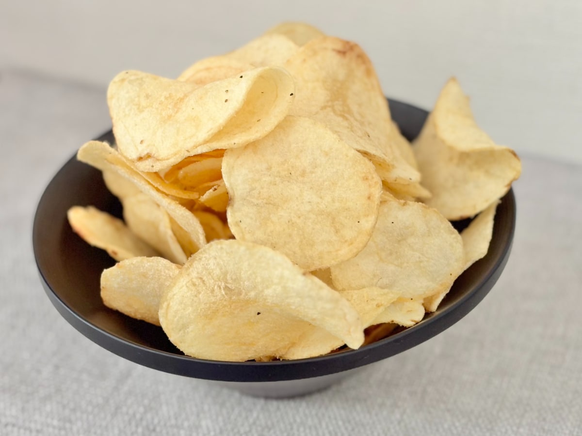 マヨ×にんにくの組み合わせがたまらん!【ファミマ限定】ポテチが罪深い