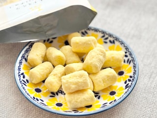 ふわしゅわ食感にハマる！【ローソン】黄色い新作おやつの正体って？
