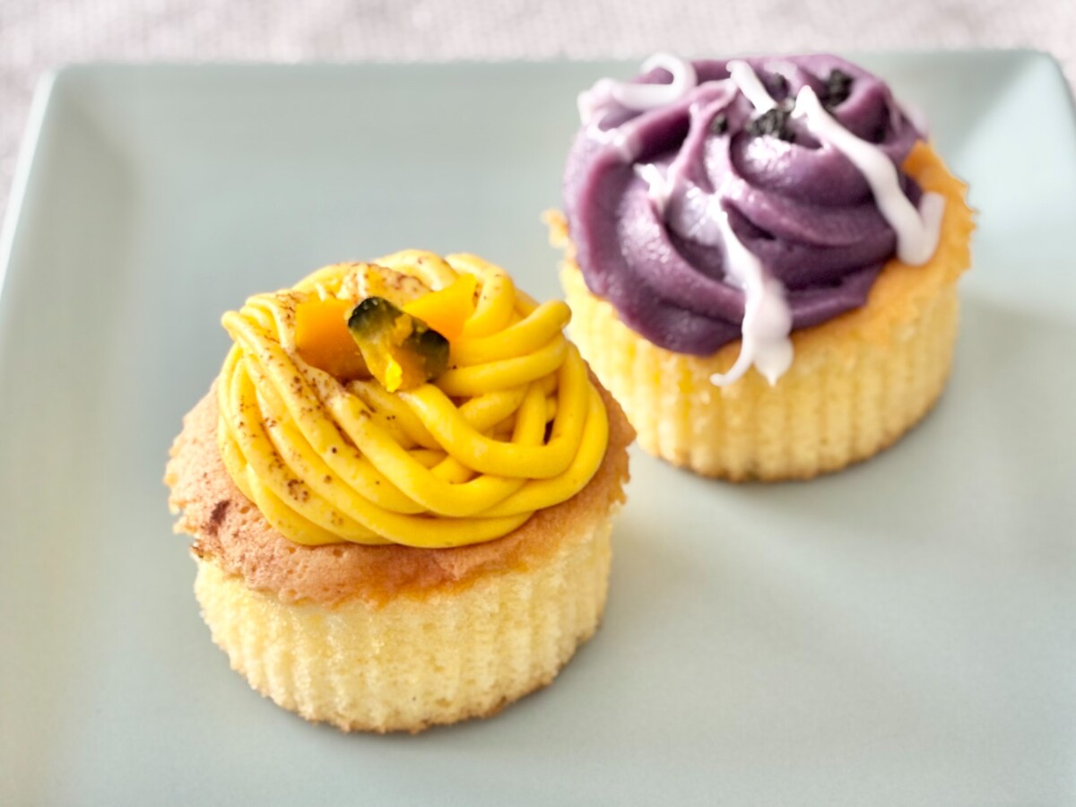 ハロウィンカラーが激かわ♡【ファミマ】に「優しい甘さ」のプチケーキ