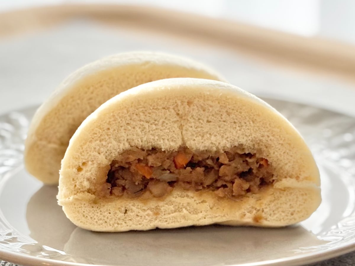 こんなの初めて!【ファミマ】「すっごい和な味付け」の中華まんって?