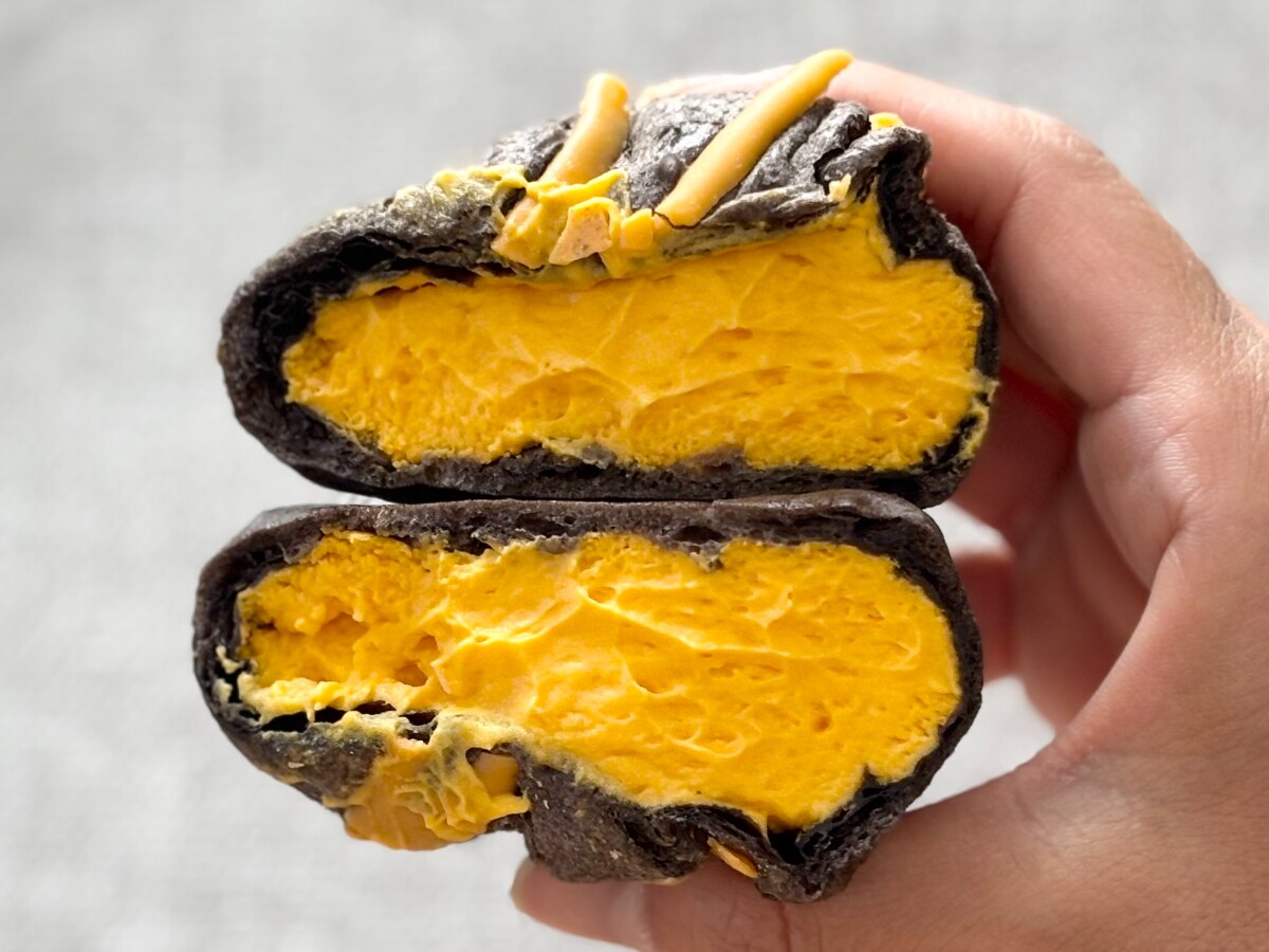 「神の食べ物」「激推し」【セブン】で話題のハロウィンスイーツって？