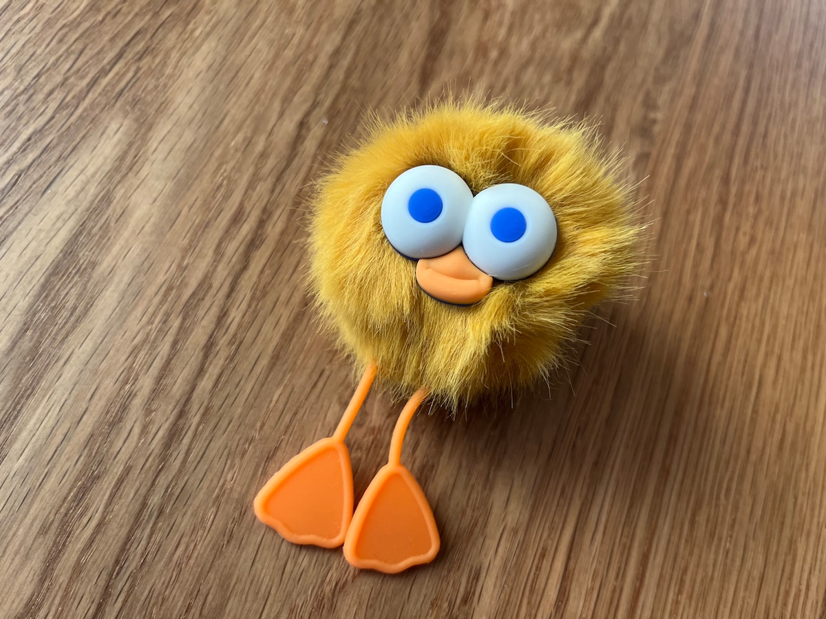 「FLUFFY KEY HOLDER」