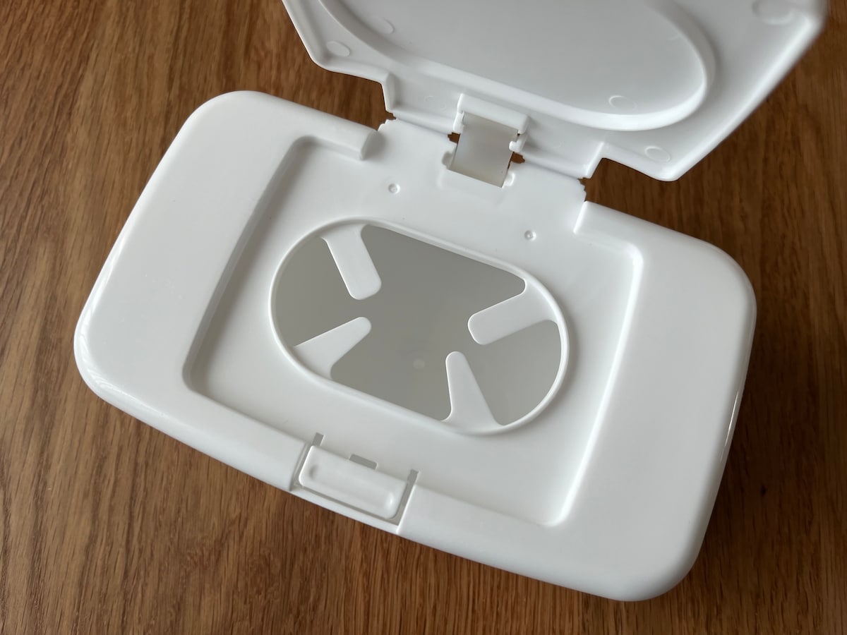 ワンプッシュウェットティッシュケースW