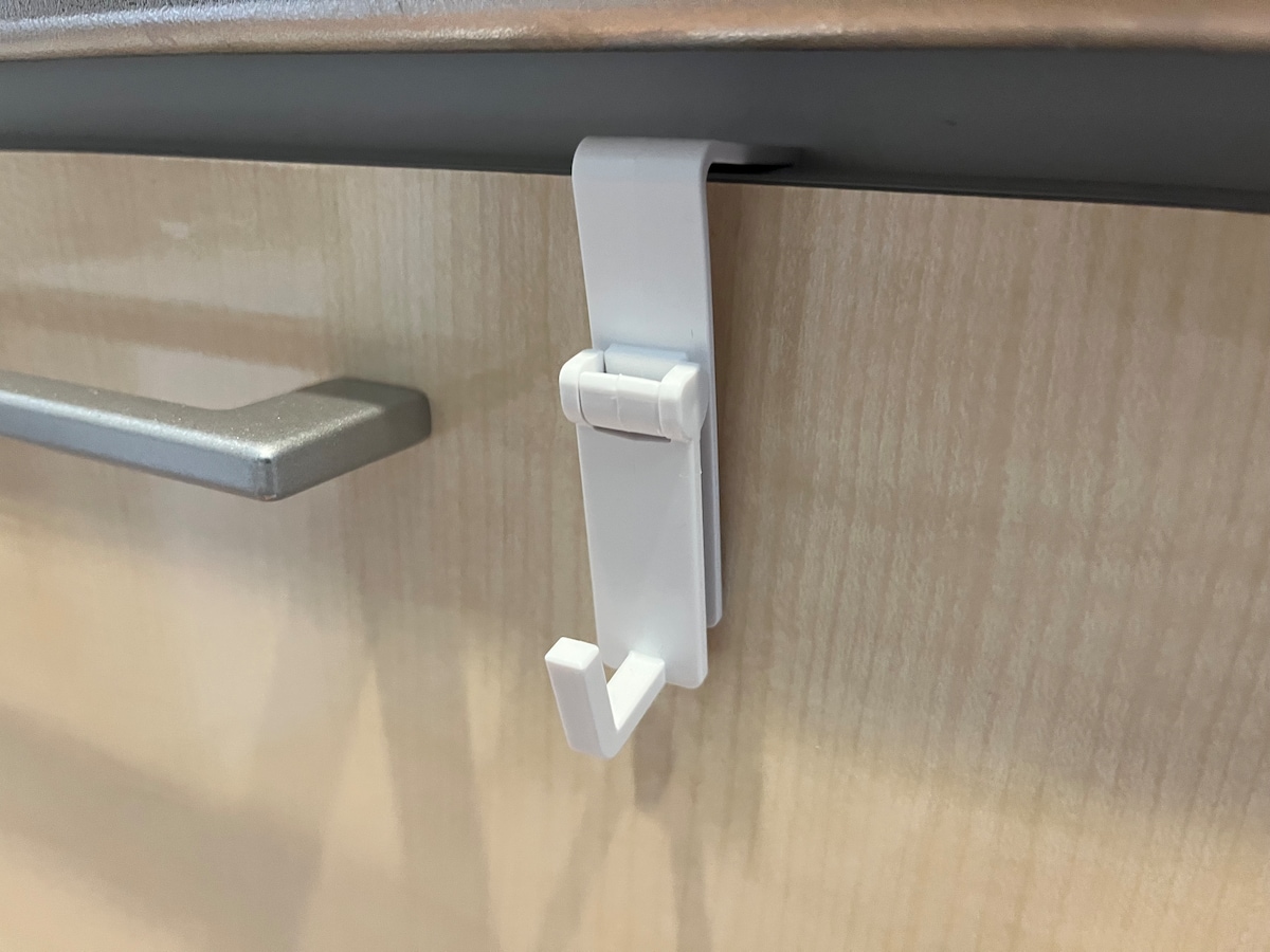 「Ｓｉｍｐｌｅｒ　シンク扉用ゴミ袋ホルダー」