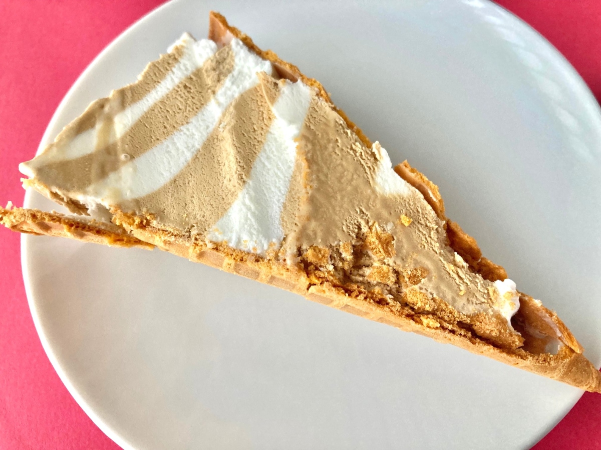 「口の中でカフェラテが大完成!」「絶妙なバランス!」【ローソン】サクサクでウマすぎるワッフルコーン