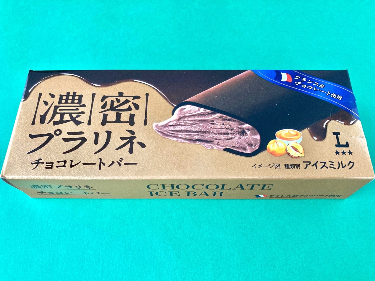 「めっちゃ濃厚で美味しい!!」「香ばしくてコク深い!!」【ローソン】高級感溢れるチョコアイスバー