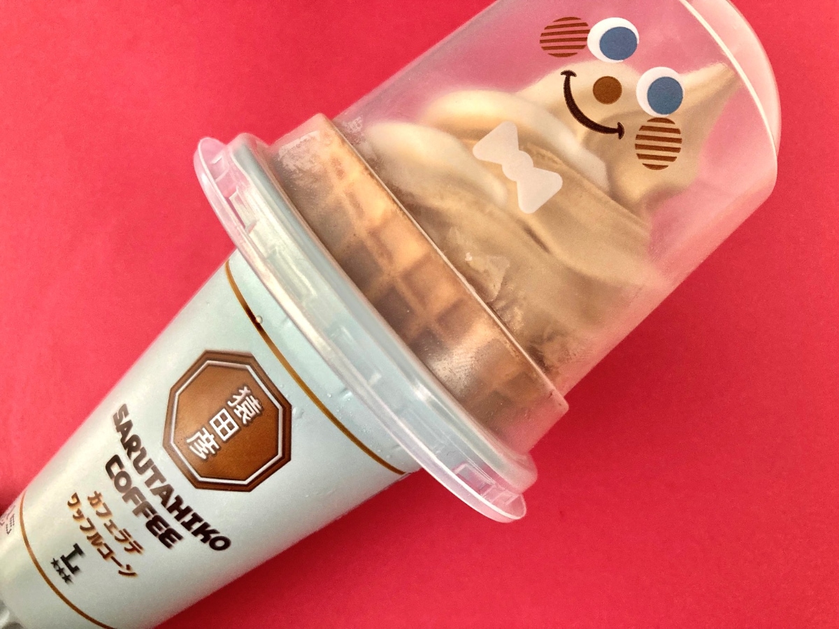 「口の中でカフェラテが大完成!」「絶妙なバランス!」【ローソン】サクサクでウマすぎるワッフルコーン