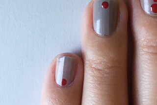 ぶきっちょさんでもプロの仕上がり！ つまようじでできる簡単ネイルアート術！