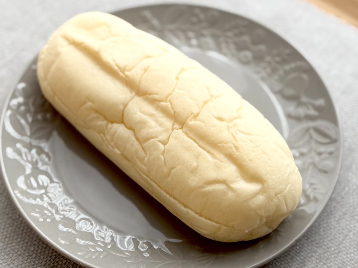 しっとりもちもちなのにシャキシャキ!【ファミマ】人気パンの新作を実食