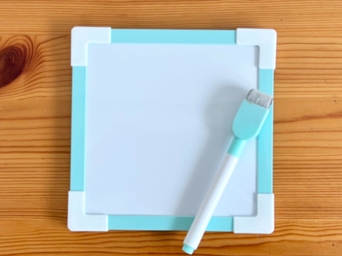 100均のホワイトボードは大きいものやマグネット付きも!【ダイソー・セリア・キャンドゥ】