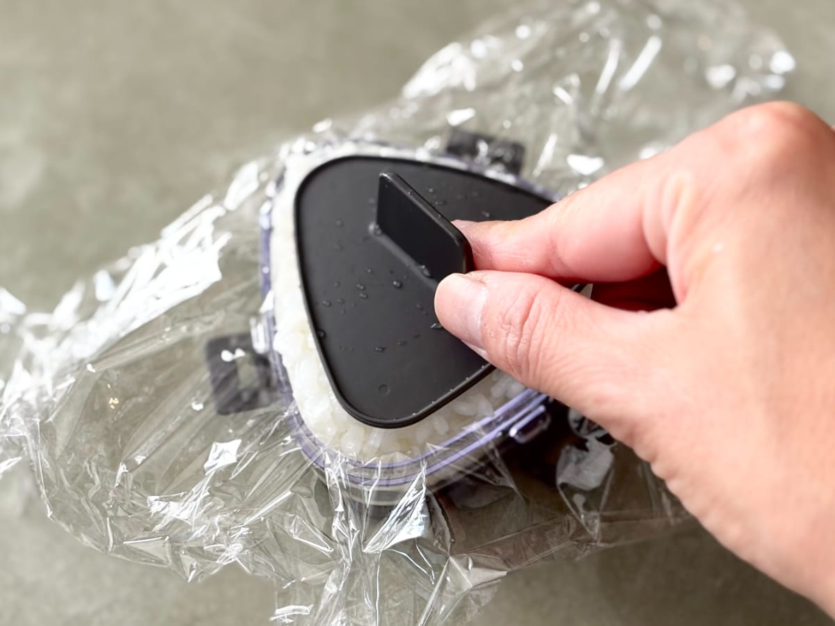 100均のおにぎりケースが超便利!【ダイソー・セリア・キャンドゥ】シリコンタイプや小さめサイズも