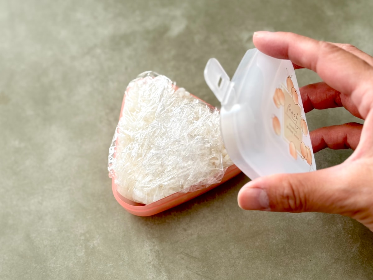 100均のおにぎりケースが超便利!【ダイソー・セリア・キャンドゥ】シリコンタイプや小さめサイズも