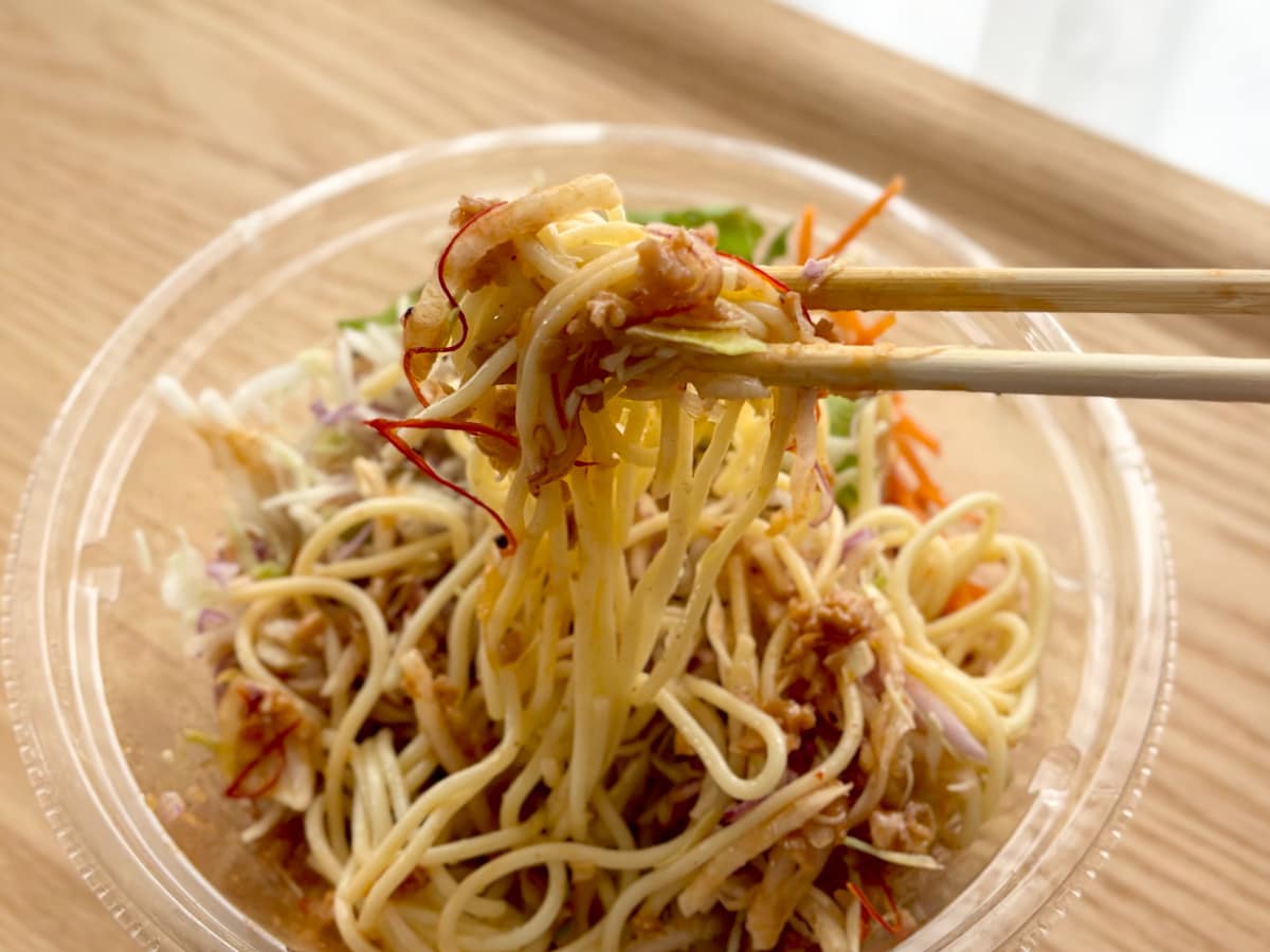 野菜たっぷり＆ほのかな辛さで満足度高め！【ファミマ】のヘルシー