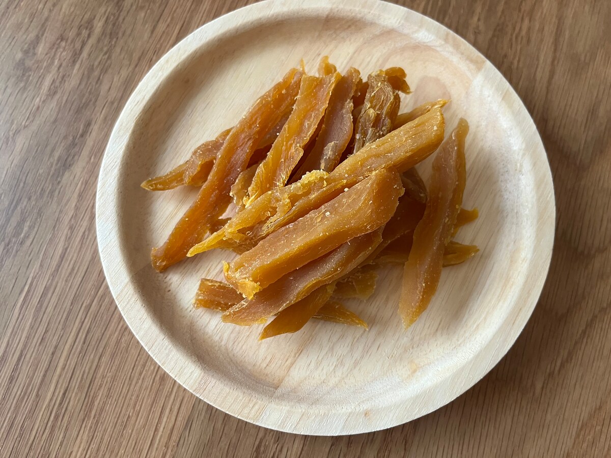 「罪悪感なく食べられる!」【無印良品】甘さ控えめの干しいもを実食してみた