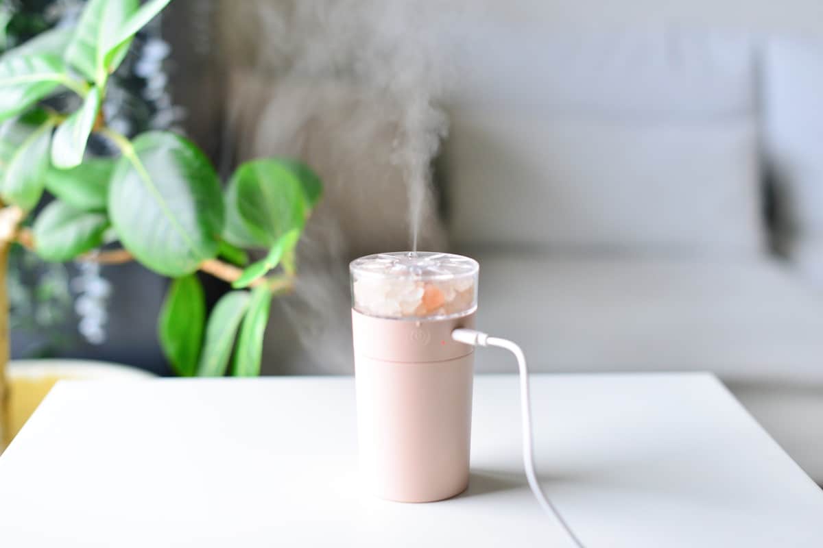 【ダイソー】加湿器がおしゃれで優秀！アロマストーンで香りも楽しめる