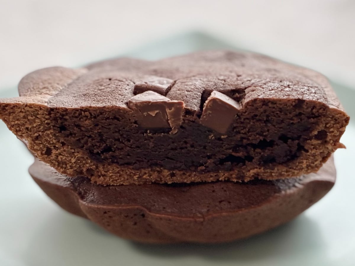 「ビター」「周りカリカリ、中しっとり」【ファミマ】の数量限定おやつ