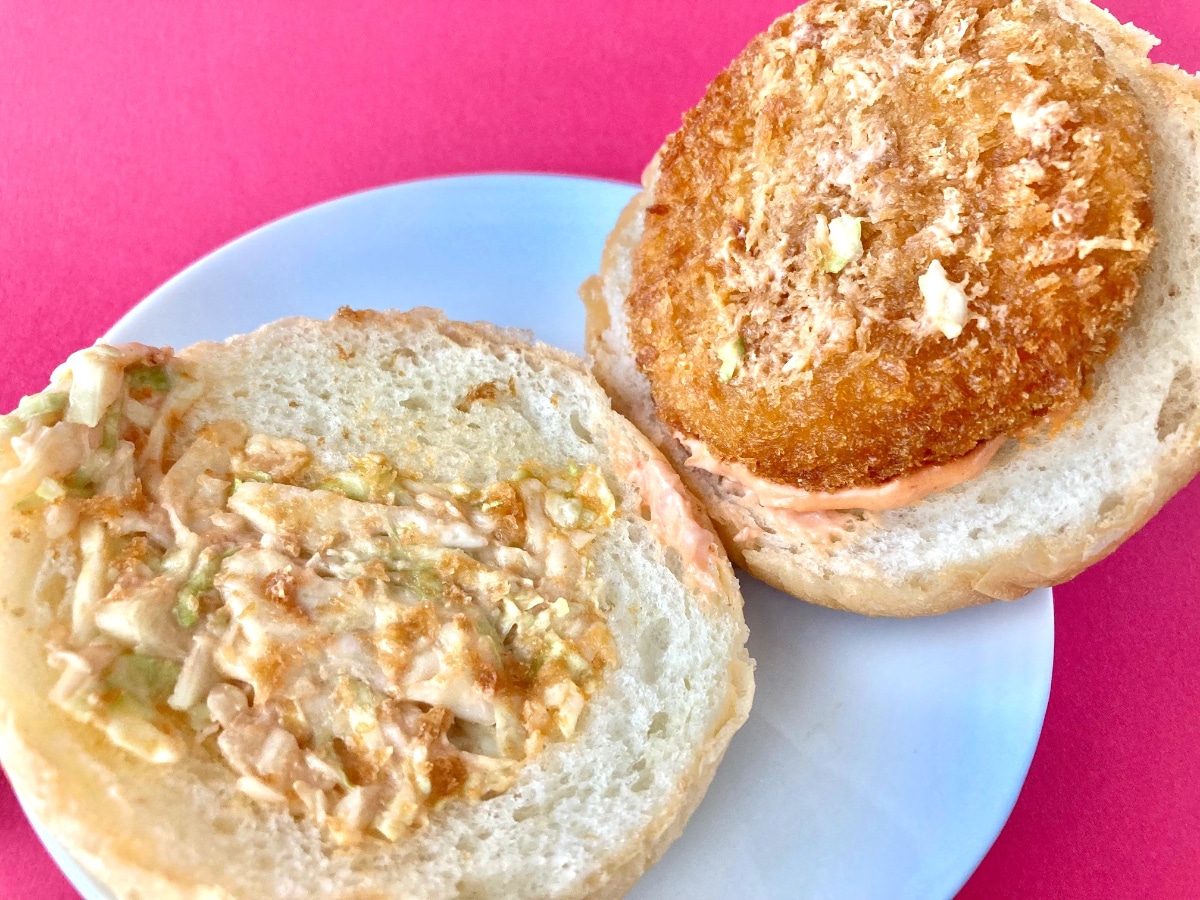 とにかく海老がたくさん！これは美味しい！【ファミマ】クオリティにびっくりの海老カツバーガー