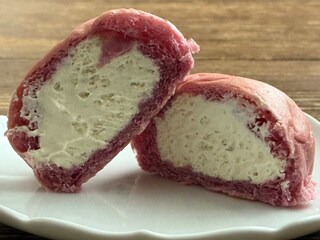 お芋の再現度が高い【ローソン】冷やしクリームパンから秋の新作登場