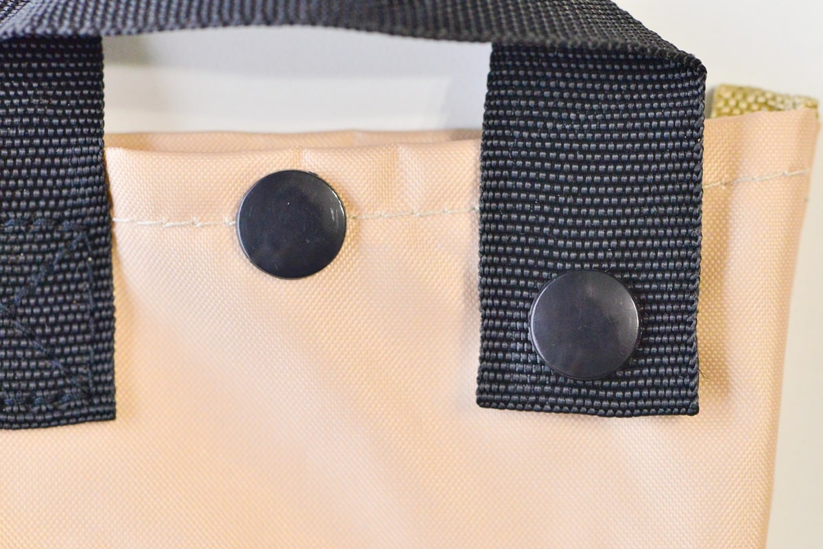 100均【セリア・キャンドゥ】のドリンクホルダーが持ち歩きに超便利!