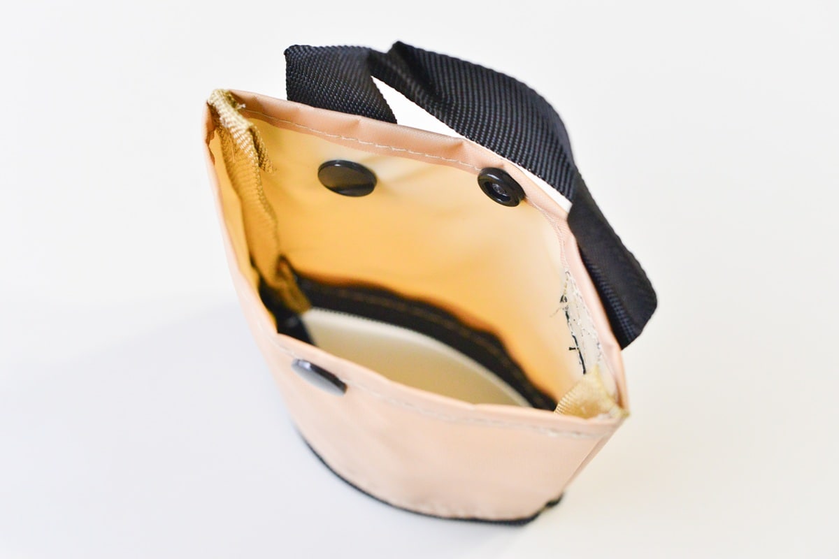 100均【セリア・キャンドゥ】のドリンクホルダーが持ち歩きに超便利!